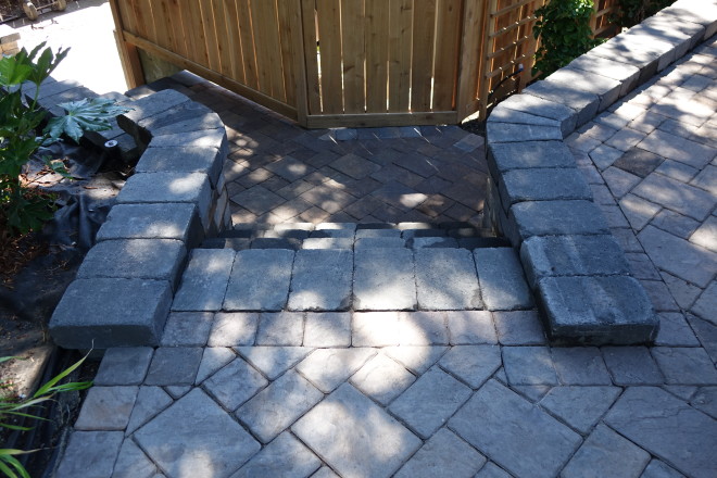 Dominion Slate Patio with TuscanStone Stairs (project by Dreamscapes)