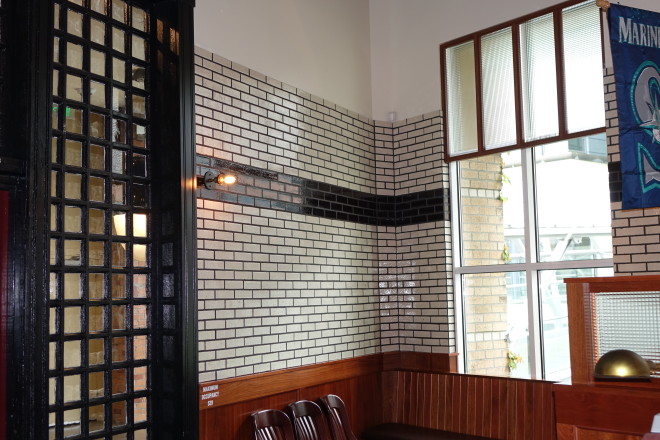 Tavern Hall, Parchment Glazed Slimbrick