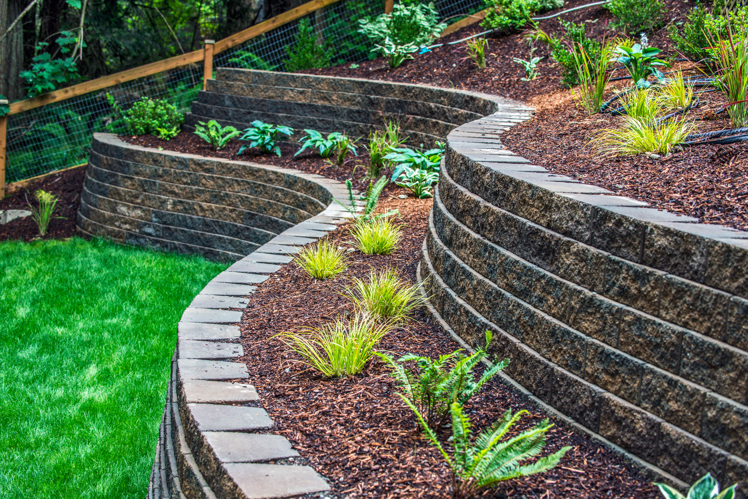 Retaining Wall and Garden Wall Construction  Company Service Glen Burnie MD