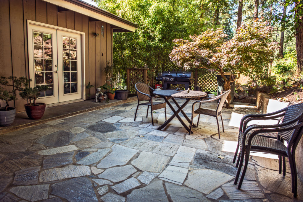 Cozy Flagstone Patio