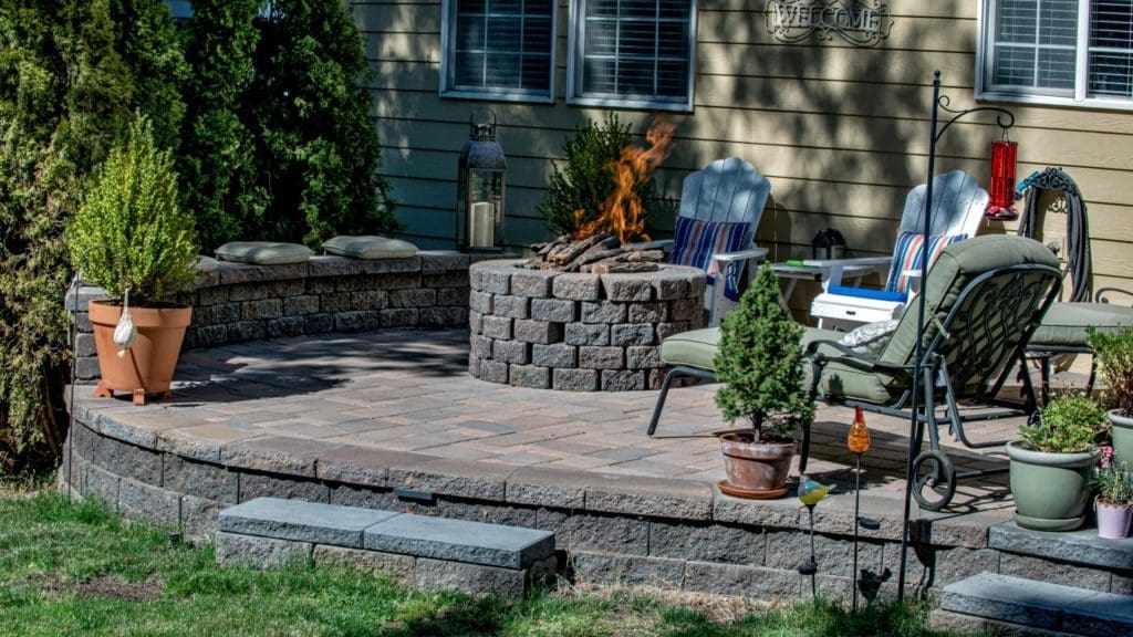 Mutual Materials StackStone Retaining Wall Firepit