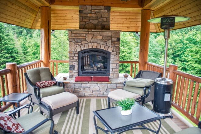 Outdoor fireplace faced with Aspen Country Ledgestone
